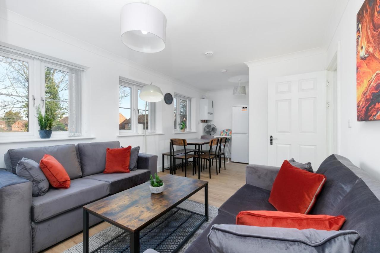Pinewood Studios, Iver Slough Heathrow 1 & 2 Bedroom Apartments With Parking By Arista Living Εξωτερικό φωτογραφία