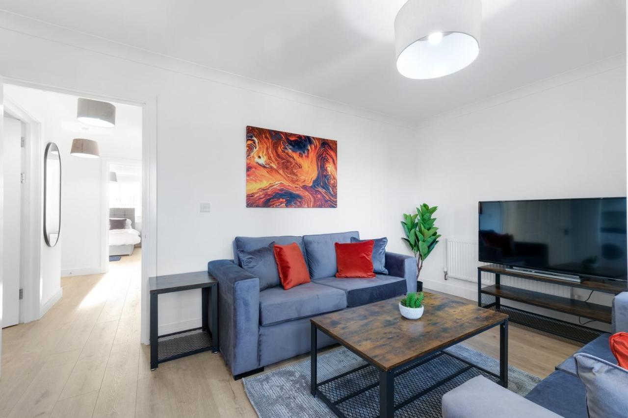 Pinewood Studios, Iver Slough Heathrow 1 & 2 Bedroom Apartments With Parking By Arista Living Εξωτερικό φωτογραφία